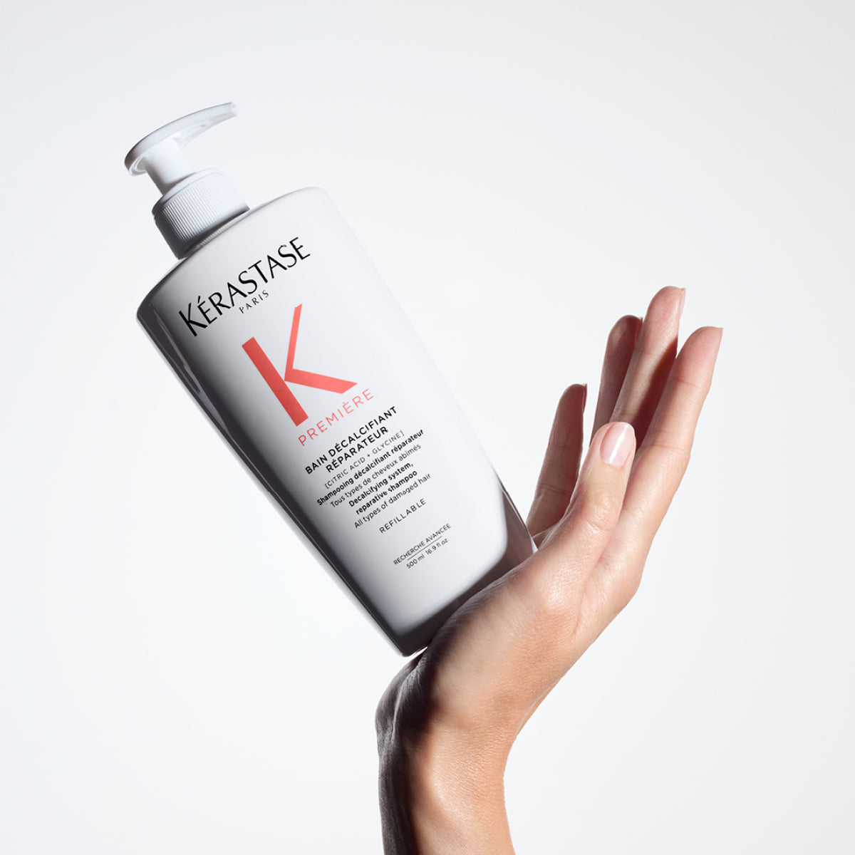 Kérastase Première Bain Décalcifiant Réparateur 500ml – Kalciumlerakódást eltávolító, újratölthető regeneráló sampon károsodott hajra