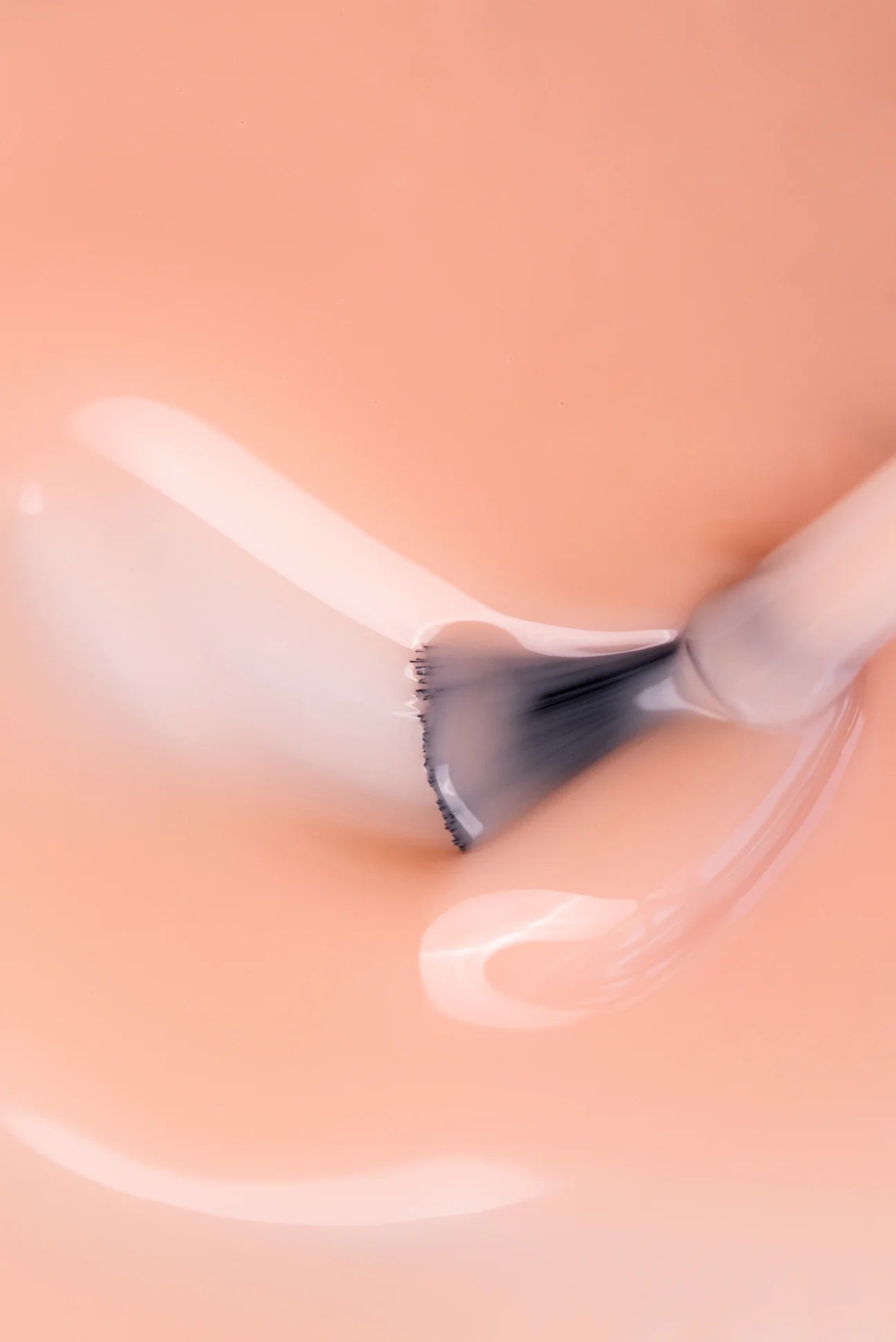 StraDerm ReBuild Natural – Kezelő alap gyenge körmökre, erősítés és simítás 14 ml